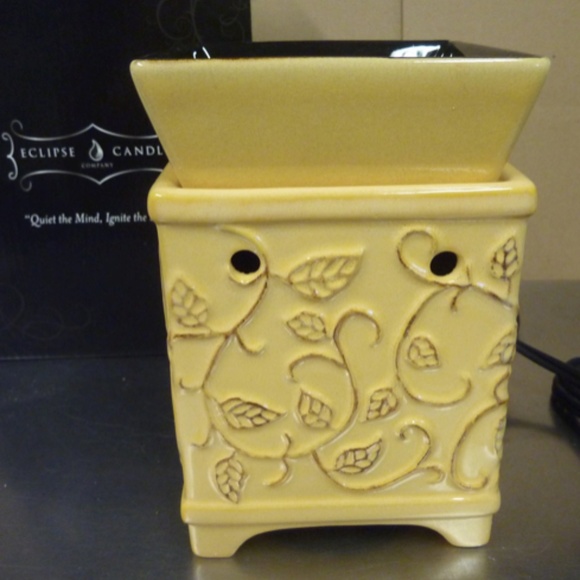 2 Piece Yellow ELECTRIC Ceramic Wax Tart Melt Warmer Burner NEW Boxed Last One! - Picture 3 of 6